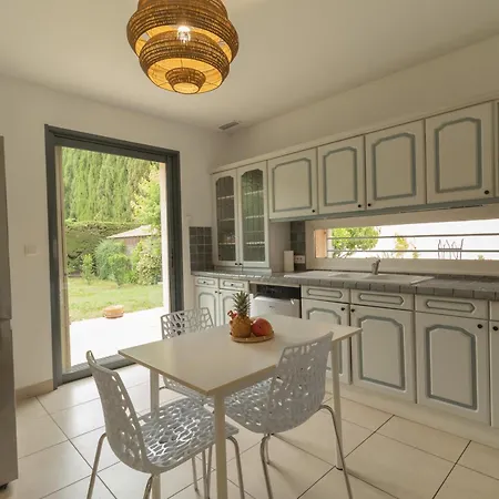 Balibohome, Ideal Famille Et Groupes, Piscine, Pool House, Climatisation Haut De Gamme Caissargues